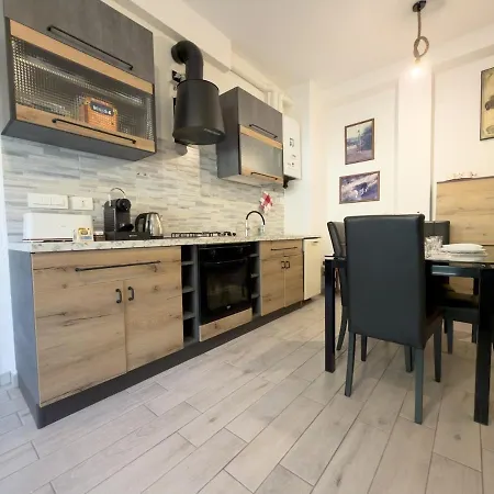 Quiet In Val Brona Apartamento